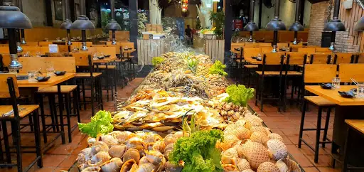 Review Buffet Hải Sản Những Chàng Trai: Giá & Trải Nghiệm