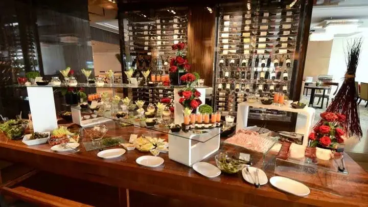 Khám Phá 12 Buffet Hải Sản & Quốc Tế Hàng Đầu Tại Saigon