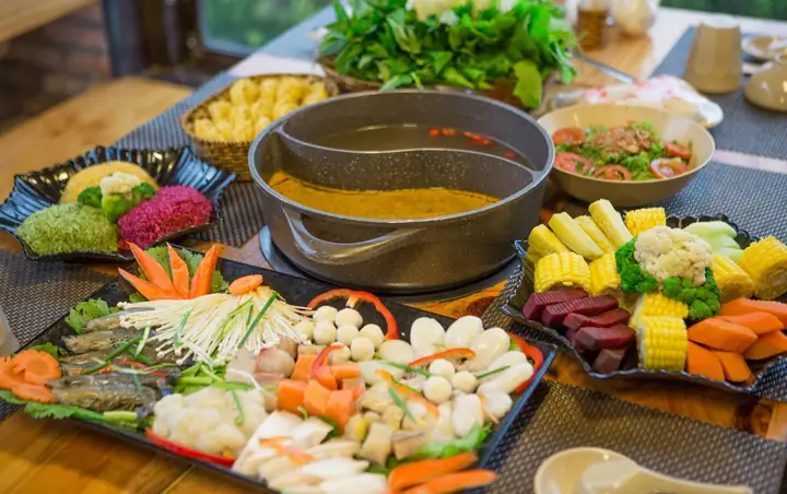 Khám Phá 10 Buffet Rau Đà Lạt Ngon, Giá Tốt Cho Du Khách