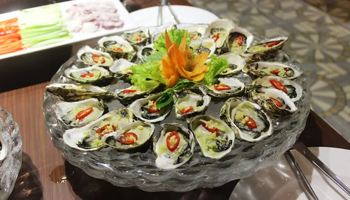 Đánh Giá Chi Tiết Buffet Sen Á Đông Quảng Ninh: Trải Nghiệm Ẩm Thực Việt Tại Trung Tâm Hạ Long
