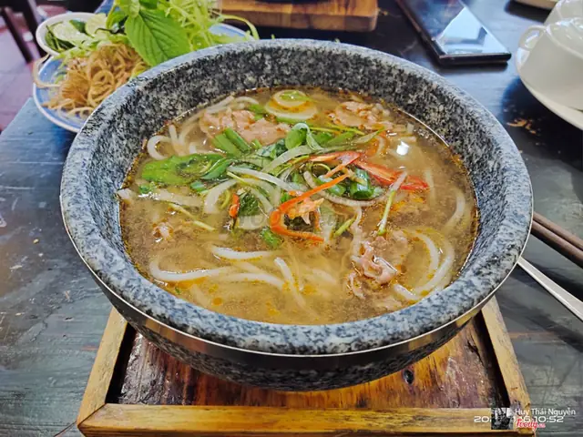 Khám Phá Bún Bò Bốc Khói Đoàn Viên Đà Lạt – Hương Vị Đặc Trưng Khám Phá Bún Bò Bốc Khói Đoàn Viên Đà Lạt – Hương Vị Đặc Trưng