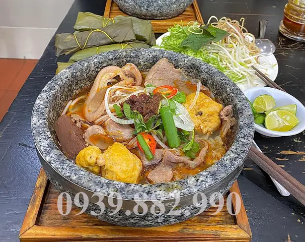 Khám Phá Bún Bò Bốc Khói Đoàn Viên Đà Lạt – Hương Vị Đặc Trưng Khám Phá Bún Bò Bốc Khói Đoàn Viên Đà Lạt – Hương Vị Đặc Trưng