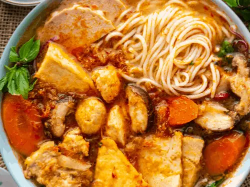 Đánh Giá Chi Tiết 2 Sản Phẩm Bún Bò Huế Chay Hàng Đầu Tại Mỹ