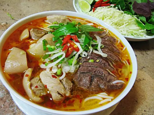 Bún Bò Huế Ngon Tại Đà Lạt: Đánh Giá Chi Tiết Từ Nước Dùng Đến Trải Nghiệm Thực Tế