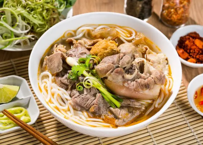 Top 10 Quán Bún Bò Huế Ngon Nhất Sài Gòn Năm 2026 Top 10 Quán Bún Bò Huế Ngon Nhất Sài Gòn Năm 2026