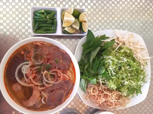 Bún Bò Huế Tại Đà Lạt: Hương Vị Đặc Trưng Và Địa Chỉ Nên Thử Bún Bò Huế Tại Đà Lạt: Hương Vị Đặc Trưng Và Địa Chỉ Nên Thử