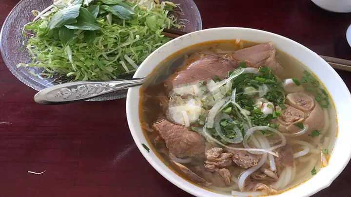 Bún Bò Huế Tại Đà Lạt: Hương Vị Đặc Trưng Và Địa Chỉ Nên Thử