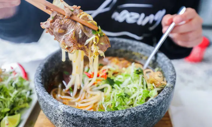 Khám Phá 7 Quán Bún Bò Thố Đá Đà Lạt Ngon Chuẩn Vị Cho Du Khách