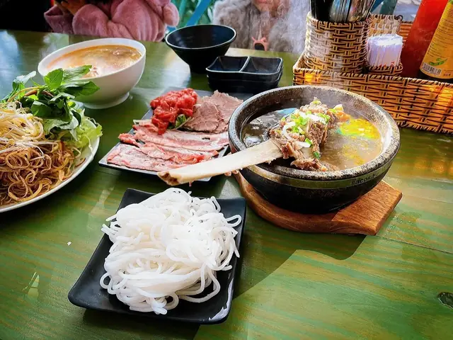 Khám Phá 7 Quán Bún Bò Thố Đá Đà Lạt Ngon Chuẩn Vị Cho Du Khách