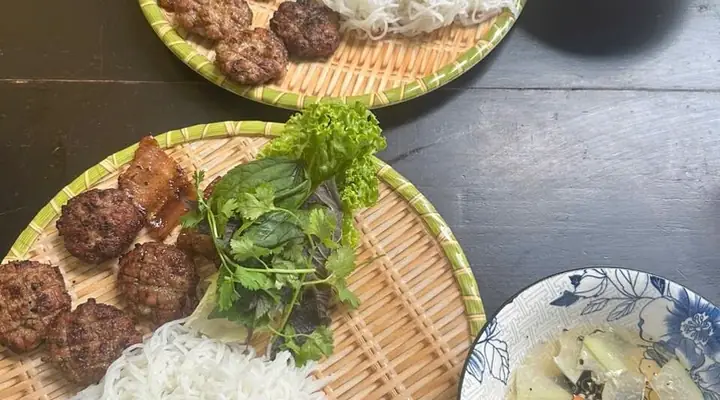 Khám Phá 10 Quán Bún Chả Hà Nội Ngon Nhất Ở Đà Nẵng