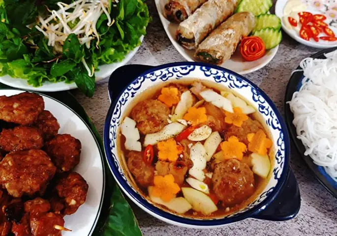 17 Quán Bún Chả Hà Nội Ngon Chuẩn Vị Sài Gòn