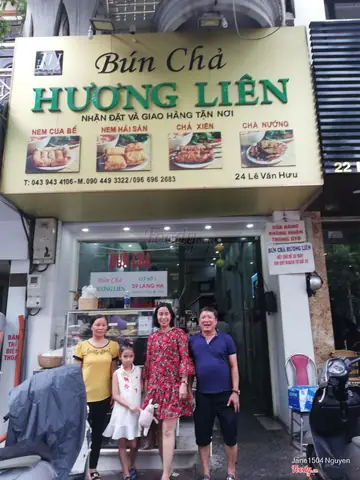 Khám Phá Bún Chả Hương Liên: Địa Chỉ, Menu & Combo Obama