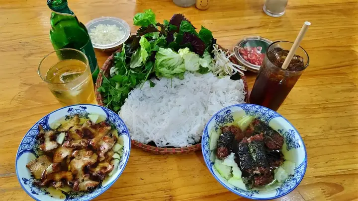 Đánh Giá Chi Tiết 9 Quán Bún Chả Ngon Nhất Hà Nội
