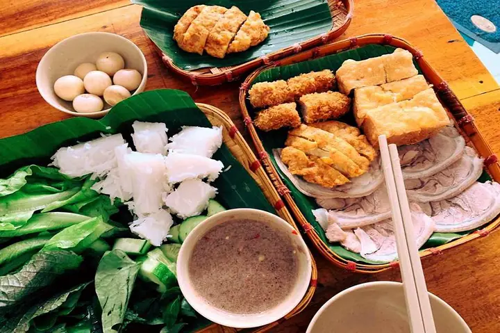 Khám Phá Bún Đậu Mắm Tôm 3 Hiền: Địa Chỉ, Menu & Đánh Giá