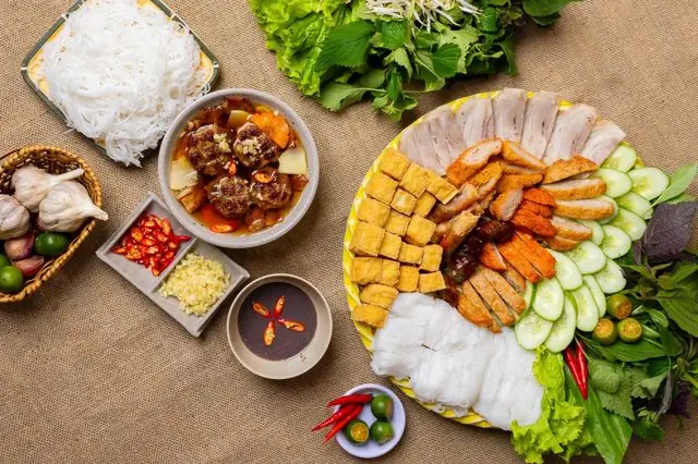 Top 8 Quán Bún Đậu Mắm Tôm Ngon Nhất Quận 7