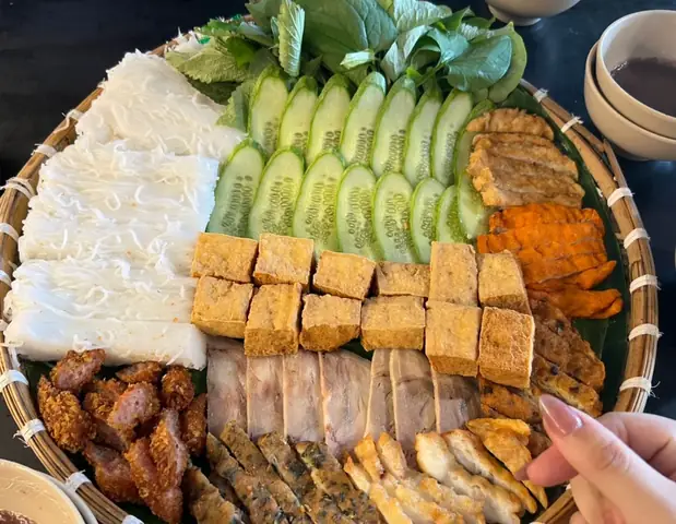 Đánh Giá Chi Tiết Bún Đậu Mắm Tôm Tân Phú: Trải Nghiệm Ẩm Thực Đáng Nhớ Đánh Giá Chi Tiết Bún Đậu Mắm Tôm Tân Phú: Trải Nghiệm Ẩm Thực Đáng Nhớ
