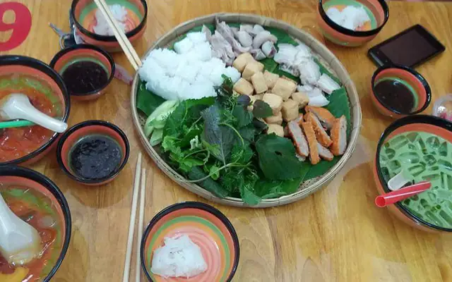 Bún Đậu Mắm Tôm Vĩnh Long Là Gì? Hướng Dẫn Trải Nghiệm Đặc Sản Đất Mũi Bún Đậu Mắm Tôm Vĩnh Long Là Gì? Hướng Dẫn Trải Nghiệm Đặc Sản Đất Mũi