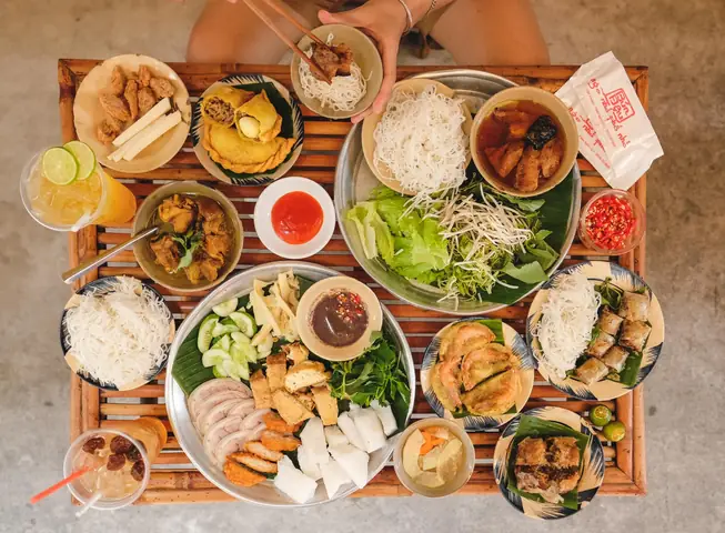 Khám Phá Bún Đậu Ngõ Nhỏ Phố Nhỏ – Top 7 Lý Do Nên Đến
