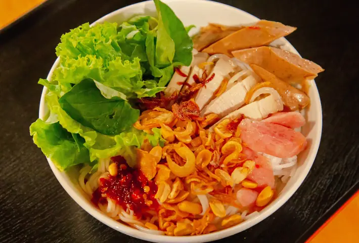 Bún Mắm Ngọc Trần Kế Xương Đà Nẵng: Đánh Giá Chi Tiết Từ Một Du Khách Thực Tế
