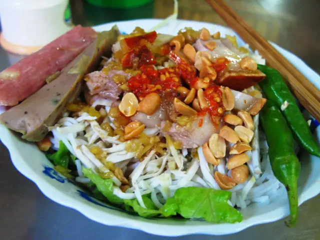 Bún Mắm Ngọc Trần Kế Xương Đà Nẵng: Đánh Giá Chi Tiết Từ Một Du Khách Thực Tế