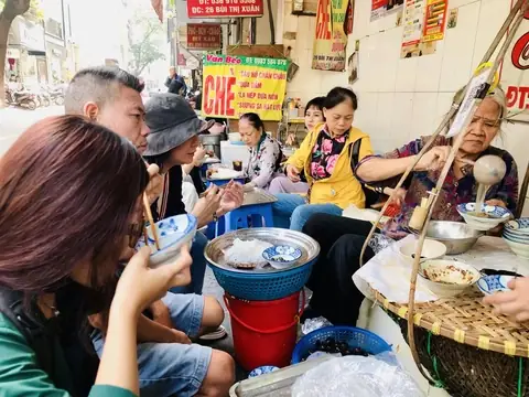 Bún Ốc Nguội Cổ: Quán Nổi Tiếng Hà Nội Bún Ốc Nguội Cổ: Quán Nổi Tiếng Hà Nội
