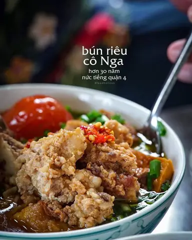 Bún Riêu Cô Nga Quận 4: Đánh Giá Chi Tiết Về Quán Ăn Nổi Tiếng Bún Riêu Cô Nga Quận 4: Đánh Giá Chi Tiết Về Quán Ăn Nổi Tiếng