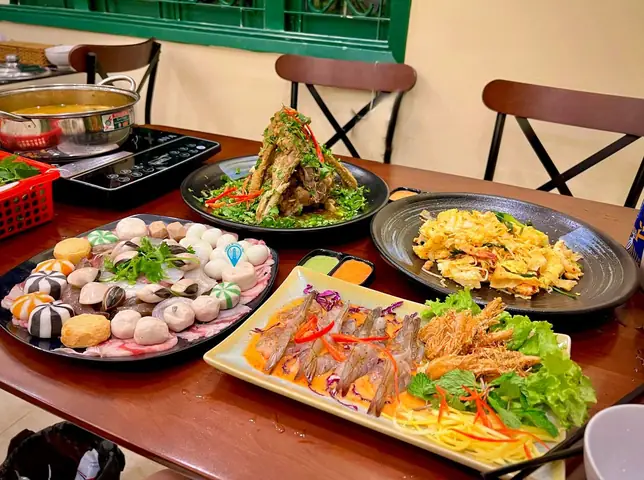 Buổi Trưa Ăn Gì Ở Vũng Tàu? Gợi Ý Từ Dân Ghiền Đến Quán Ngon Buổi Trưa Ăn Gì Ở Vũng Tàu? Gợi Ý Từ Dân Ghiền Đến Quán Ngon