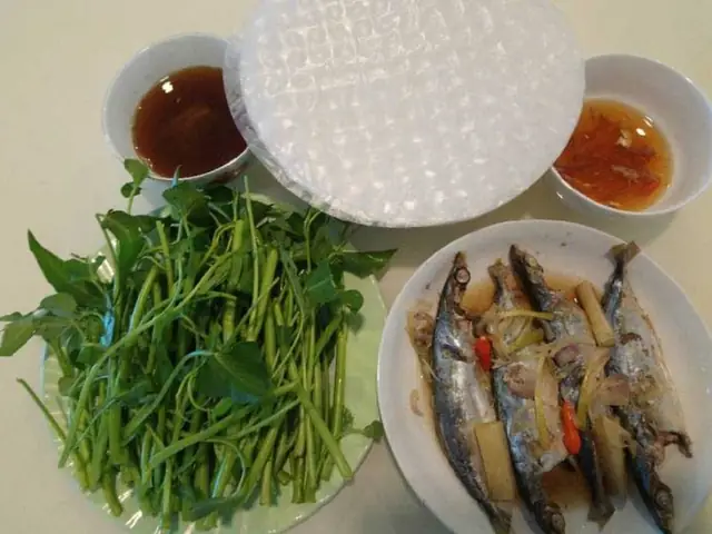 Cẩm Nang Cá Nục Hấp Cuốn Bánh Tráng: Trải Nghiệm Ẩm Thực Đường Phố Đậm Chất Việt Cẩm Nang Cá Nục Hấp Cuốn Bánh Tráng: Trải Nghiệm Ẩm Thực Đường Phố Đậm Chất Việt