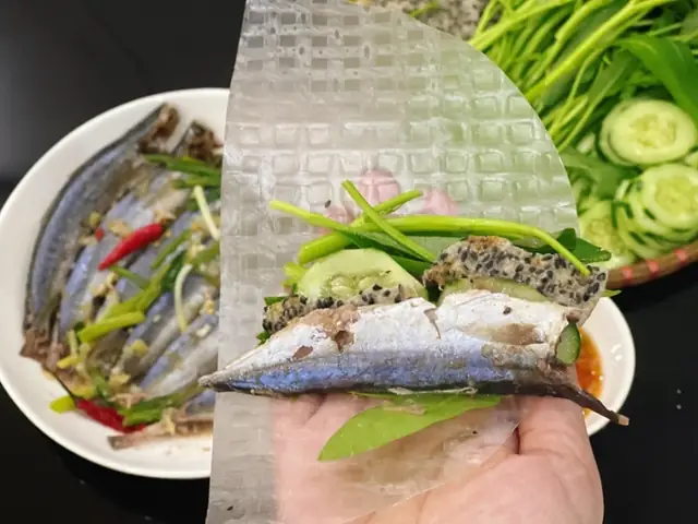 Cẩm Nang Cá Nục Hấp Cuốn Bánh Tráng: Trải Nghiệm Ẩm Thực Đường Phố Đậm Chất Việt Cẩm Nang Cá Nục Hấp Cuốn Bánh Tráng: Trải Nghiệm Ẩm Thực Đường Phố Đậm Chất Việt