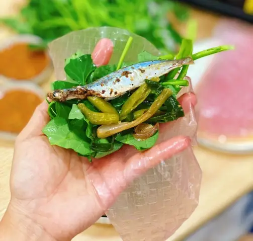 Cá Nục Hấp Cuốn Rau Muống Là Gì? Cách Làm Chuẩn Vị Tại Nhà
