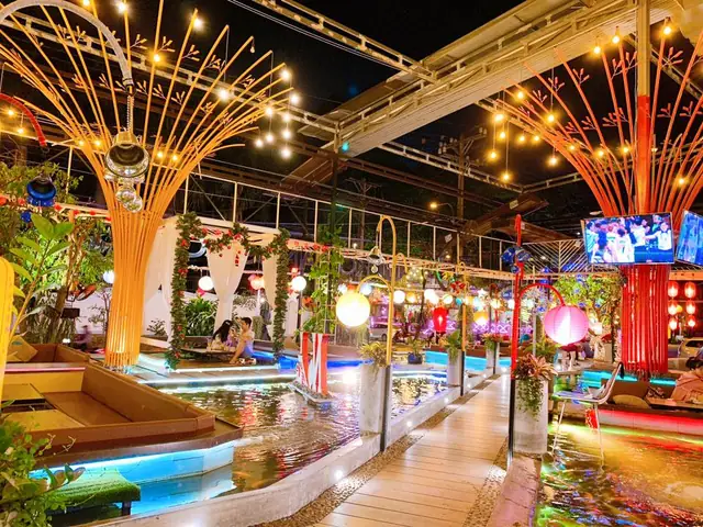 Khám Phá 9 Quán Cafe Cá Koi Thủ Đức “chill” Nhất Cho Gia Đình Và Bạn Bè