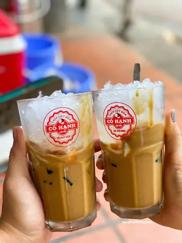 Cà Phê Cốt Dừa Cô Hạnh: Đánh Giá Chi Tiết Quán Cà Phê Nổi Tiếng Nha Trang