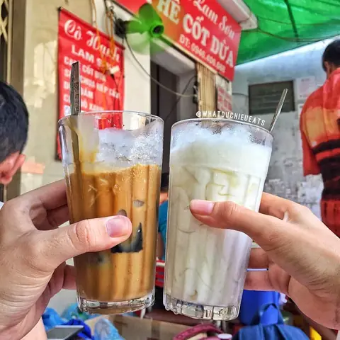 Cà Phê Cốt Dừa Cô Hạnh: Đánh Giá Chi Tiết Quán Cà Phê Nổi Tiếng Nha Trang