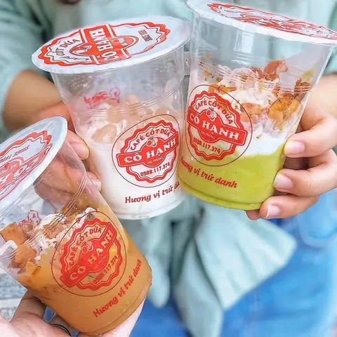 Cà Phê Cốt Dừa Cô Hạnh: Đánh Giá Chi Tiết Quán Cà Phê Nổi Tiếng Nha Trang