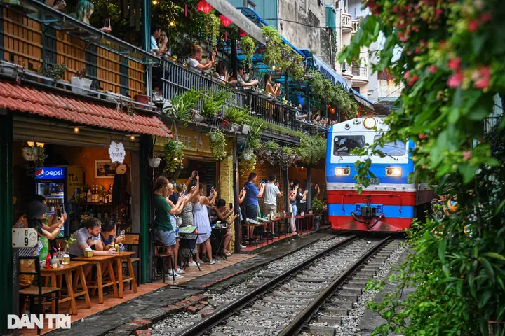 Khám Phá 7 Quán Cà Phê Đường Tàu Hà Nội Dành Cho Du Khách Khám Phá 7 Quán Cà Phê Đường Tàu Hà Nội Dành Cho Du Khách