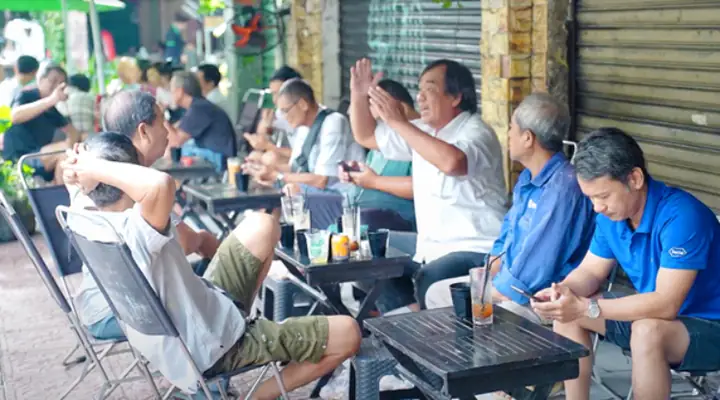 Khám Phá 12 Quán Cà Phê Vỉa Hè Sài Gòn Chuẩn Gu Cho Giới Trẻ