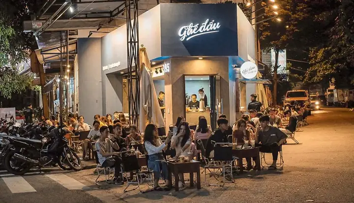 Khám Phá 12 Quán Cà Phê Vỉa Hè Sài Gòn Chuẩn Gu Cho Giới Trẻ