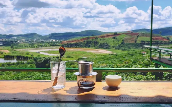 Khám Phá Top 12 Quán Cafe Đà Lạt View Đẹp Cho Mùa Hè