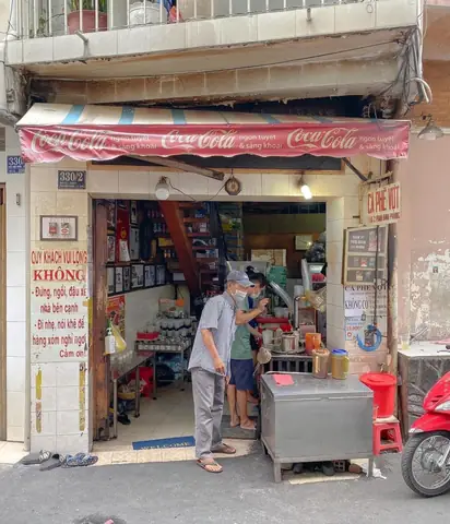 Review Cà Phê Vót Phan Đình Phùng: Trải Nghiệm Cà Phê Truyền Thống