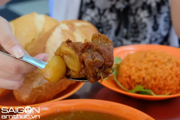 Đánh Giá Chi Tiết Top Quán Cà Ri Dê Ngon, Chuẩn Vị Ở Sài Gòn