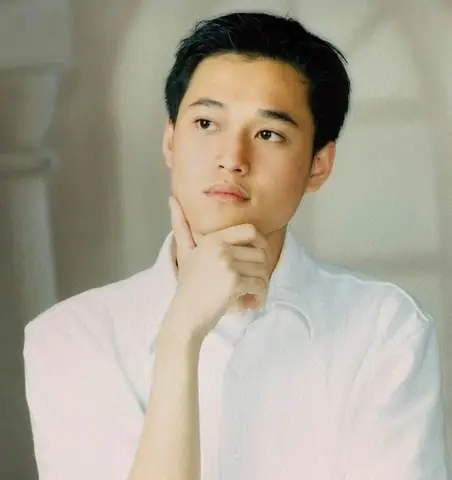 Ca Sĩ Quang Vinh Sinh Năm Bao Nhiêu? Từ Tiểu Sử Đến Sự Nghiệp Âm Nhạc