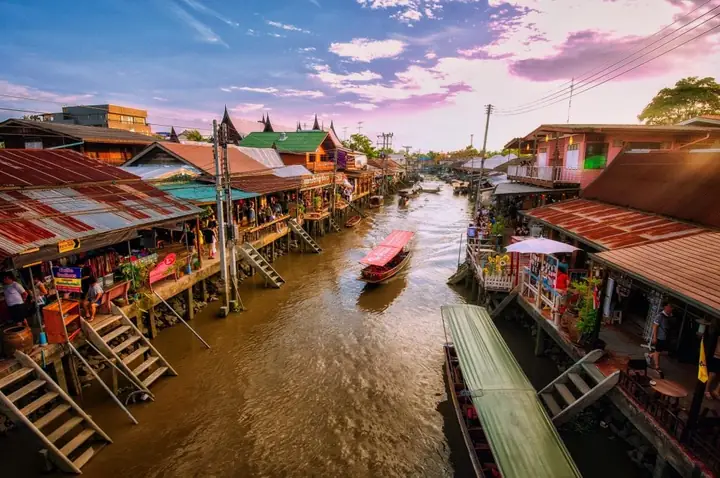 Top 7 Chợ Nổi Tiếng Bangkok Bạn Không Thể Bỏ Lỡ: Cẩm Nang Trải Nghiệm Thực Tế Top 7 Chợ Nổi Tiếng Bangkok Bạn Không Thể Bỏ Lỡ: Cẩm Nang Trải Nghiệm Thực Tế