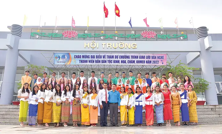 Các Dân Tộc Ở An Giang: Tổng Quan Lịch Sử, Văn Hoá Và Đời Sống Hiện Đại