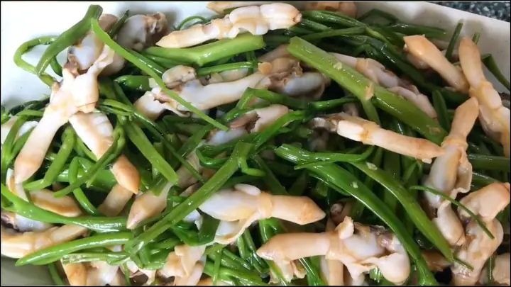 Các Món Ăn Nổi Tiếng Từ Ốc Móng Tay Đáng Thử Tại Việt Nam