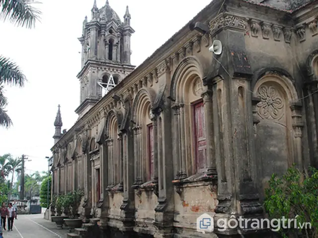 Khám Phá 10 Nhà Thờ Đẹp Nhất Hà Nội & Giờ Lễ