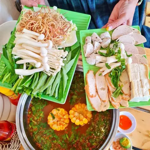 Quán Ăn Chay Ngon Ở Châu Đốc Bạn Nên Thử Khi Du Lịch An Giang Quán Ăn Chay Ngon Ở Châu Đốc Bạn Nên Thử Khi Du Lịch An Giang