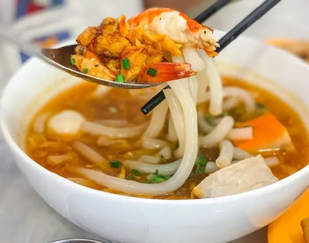 Cẩm Nang Ẩm Thực Quận 7: Top Quán Ăn Ngon Được Giới Trẻ Săn Lùng Cẩm Nang Ẩm Thực Quận 7: Top Quán Ăn Ngon Được Giới Trẻ Săn Lùng