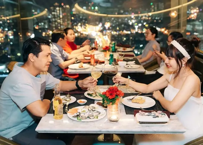 Cẩm Nang Ẩm Thực Quận 7: Top Quán Ăn Ngon Được Giới Trẻ Săn Lùng Cẩm Nang Ẩm Thực Quận 7: Top Quán Ăn Ngon Được Giới Trẻ Săn Lùng