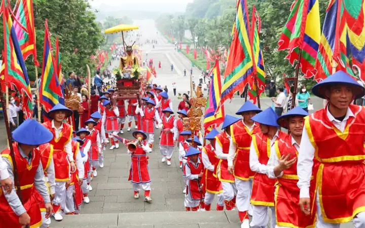 Kể Truyền Thống Tốt Đẹp Việt Nam: Lòng Yêu Nước & Đoàn Kết Kể Truyền Thống Tốt Đẹp Việt Nam: Lòng Yêu Nước & Đoàn Kết