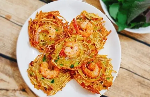 Cách Ăn Bánh Tôm Hồ Tây Chuẩn Vị Hà Nội Cho Người Mới